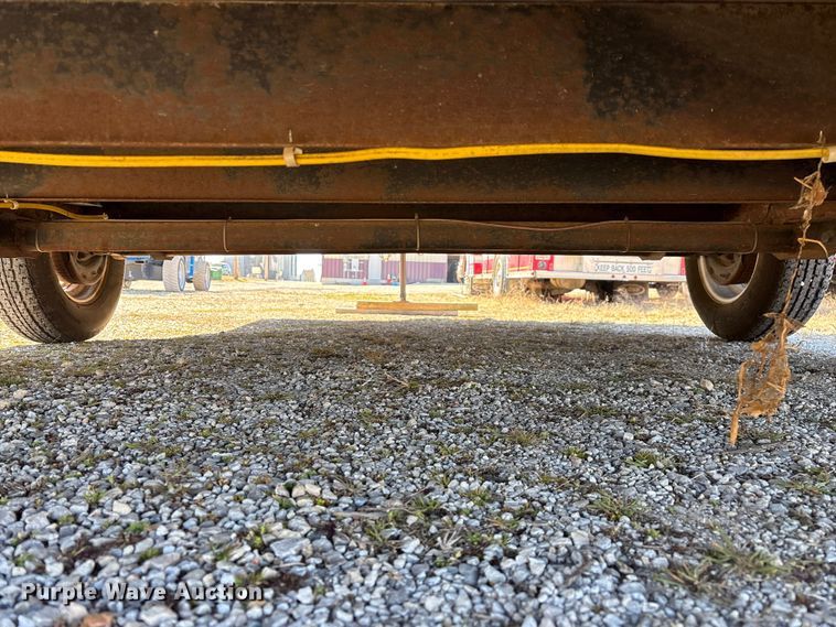 image for item FG0108 2001 Haulmark KD7X14WT2 enclosed cargo trailer