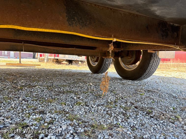 image for item FG0108 2001 Haulmark KD7X14WT2 enclosed cargo trailer