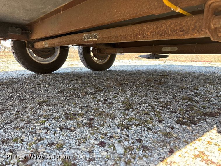 image for item FG0108 2001 Haulmark KD7X14WT2 enclosed cargo trailer