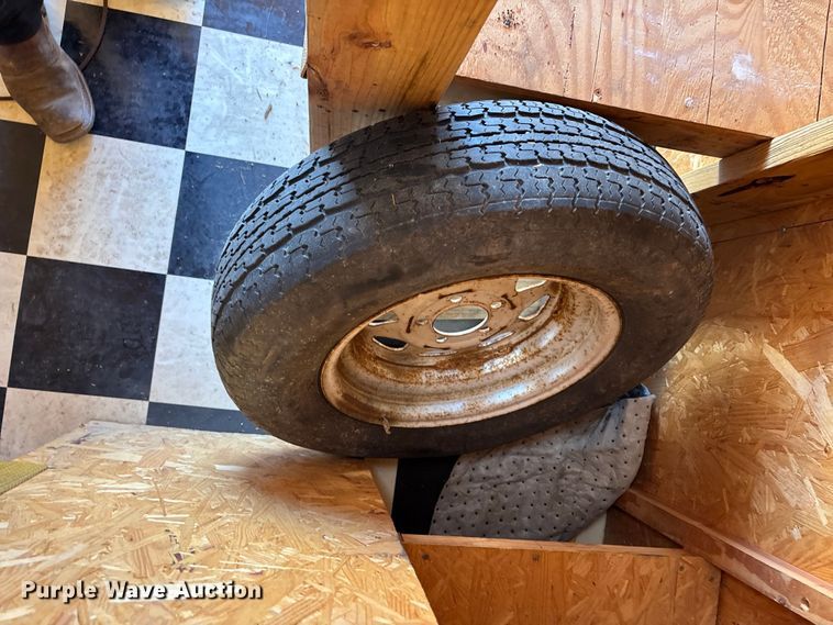 image for item FG0108 2001 Haulmark KD7X14WT2 enclosed cargo trailer