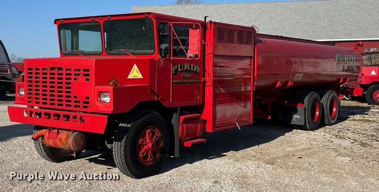 image for item FG0109 1990 Oshkosh pumper fire truck
