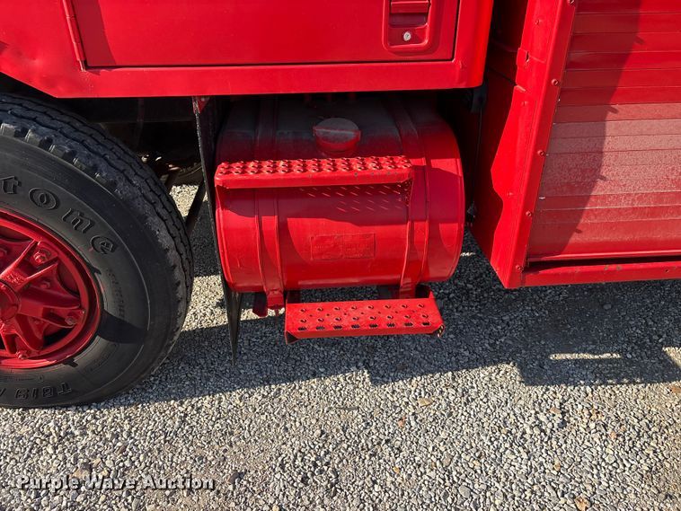 image for item FG0109 1990 Oshkosh pumper fire truck