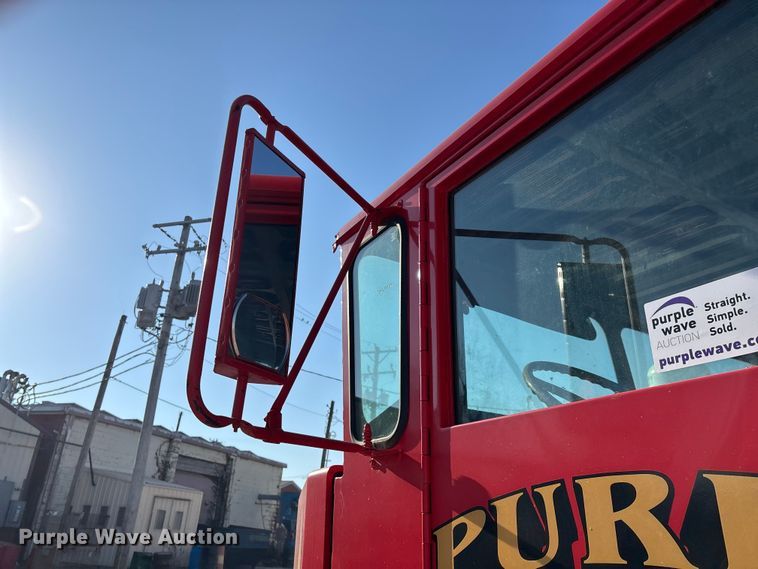 image for item FG0109 1990 Oshkosh pumper fire truck