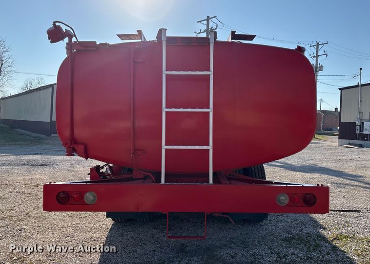 image for item FG0109 1990 Oshkosh pumper fire truck