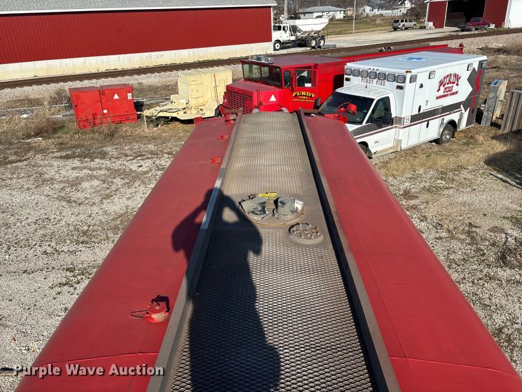 image for item FG0109 1990 Oshkosh pumper fire truck