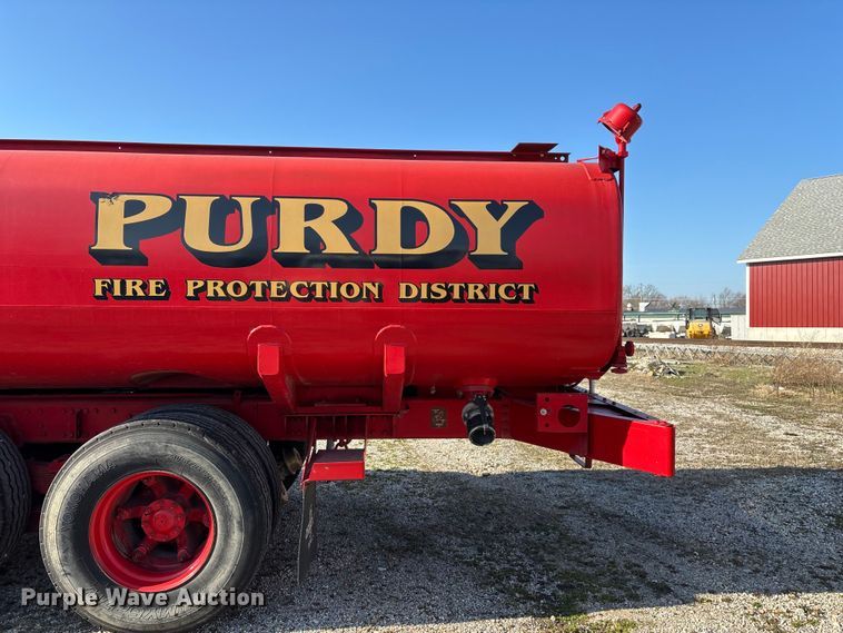 image for item FG0109 1990 Oshkosh pumper fire truck