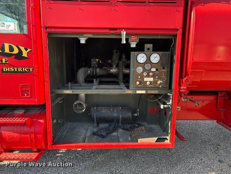 image for item FG0109 1990 Oshkosh pumper fire truck