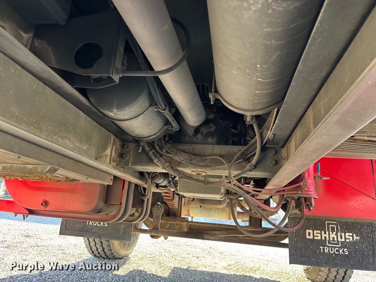 image for item FG0109 1990 Oshkosh pumper fire truck