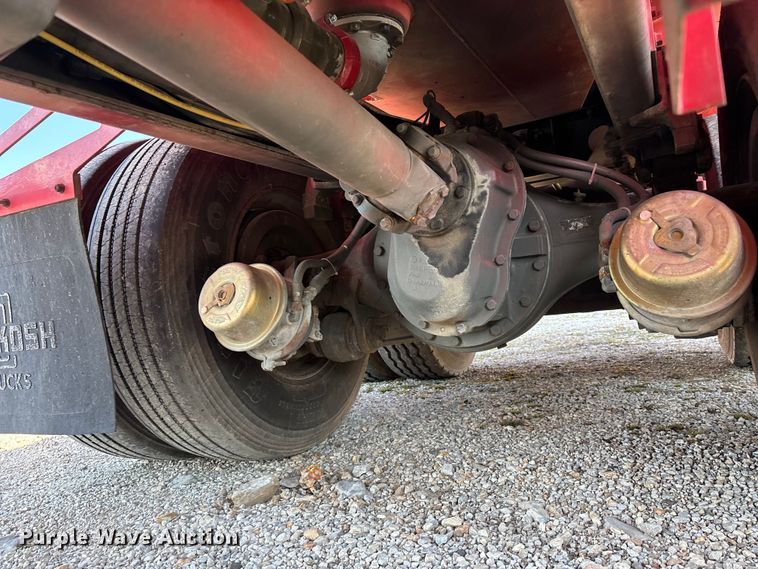 image for item FG0109 1990 Oshkosh pumper fire truck