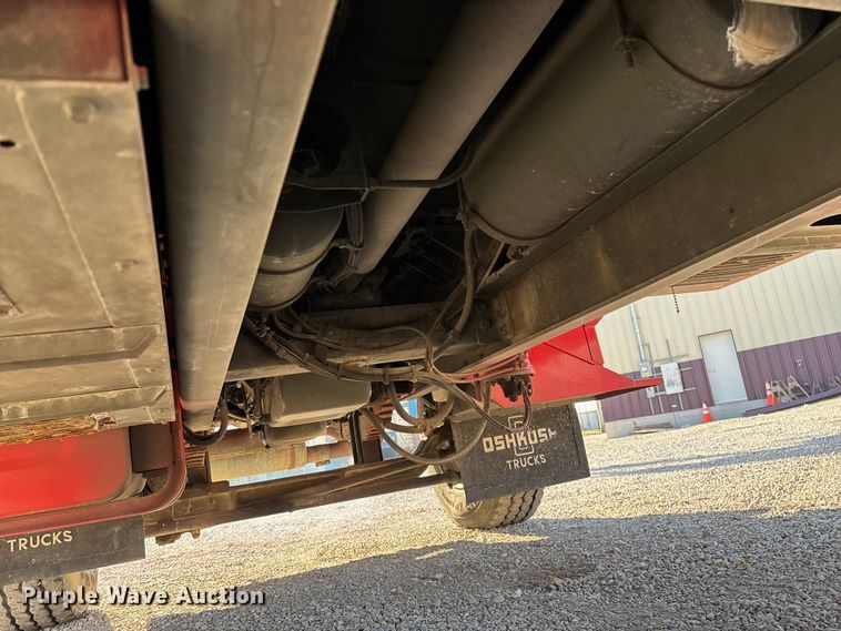 image for item FG0109 1990 Oshkosh pumper fire truck