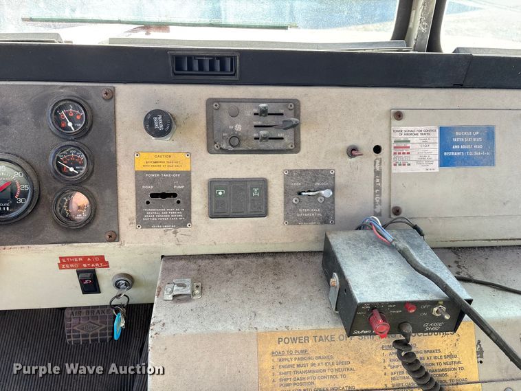 image for item FG0109 1990 Oshkosh pumper fire truck