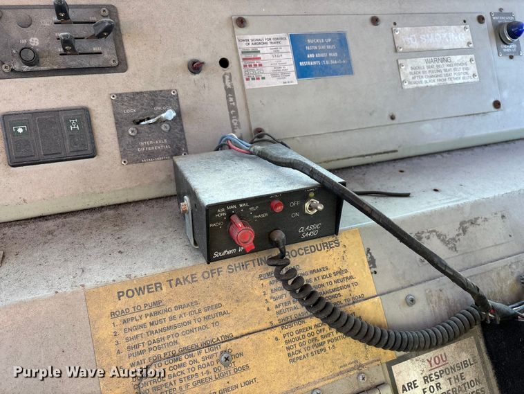 image for item FG0109 1990 Oshkosh pumper fire truck