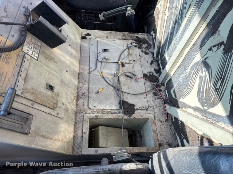 image for item FG0109 1990 Oshkosh pumper fire truck