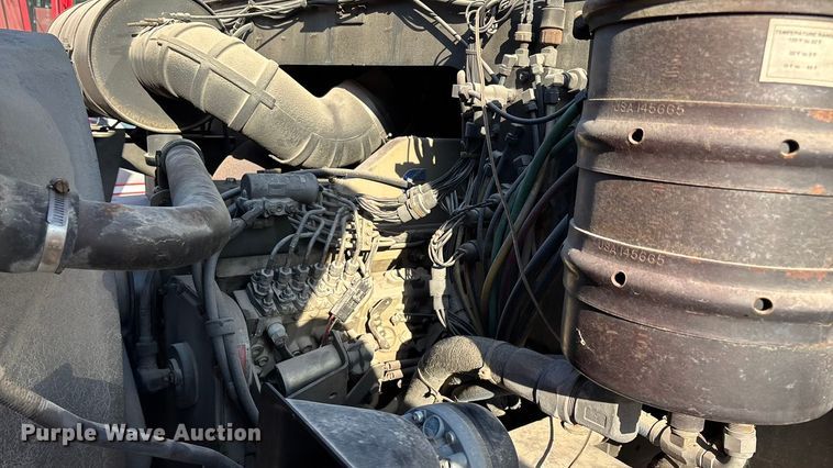 image for item FG0109 1990 Oshkosh pumper fire truck