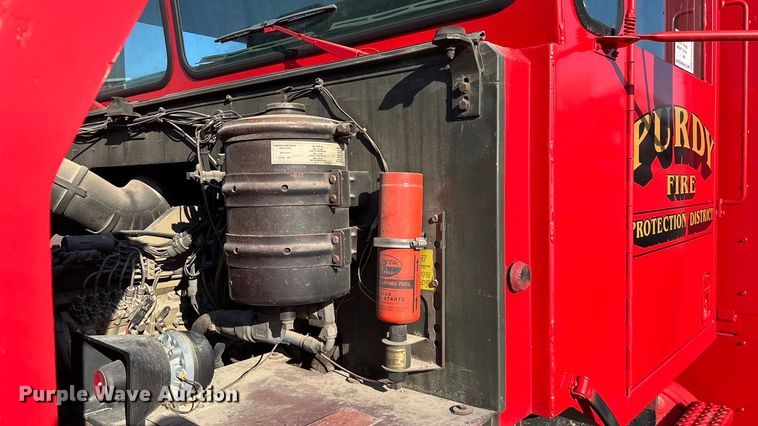 image for item FG0109 1990 Oshkosh pumper fire truck