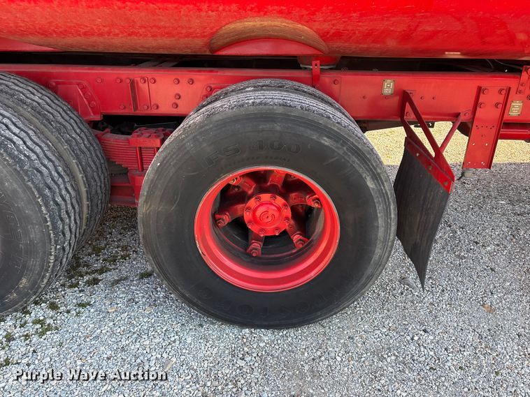 image for item FG0109 1990 Oshkosh pumper fire truck