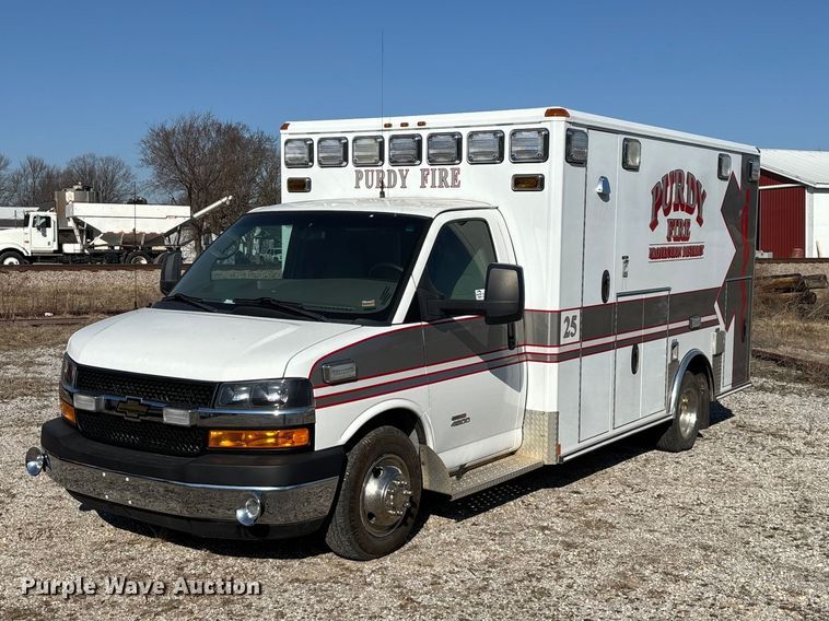 image for item FG0110 2011 Chevrolet Express 4500 ambulance