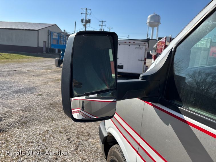 image for item FG0110 2011 Chevrolet Express 4500 ambulance