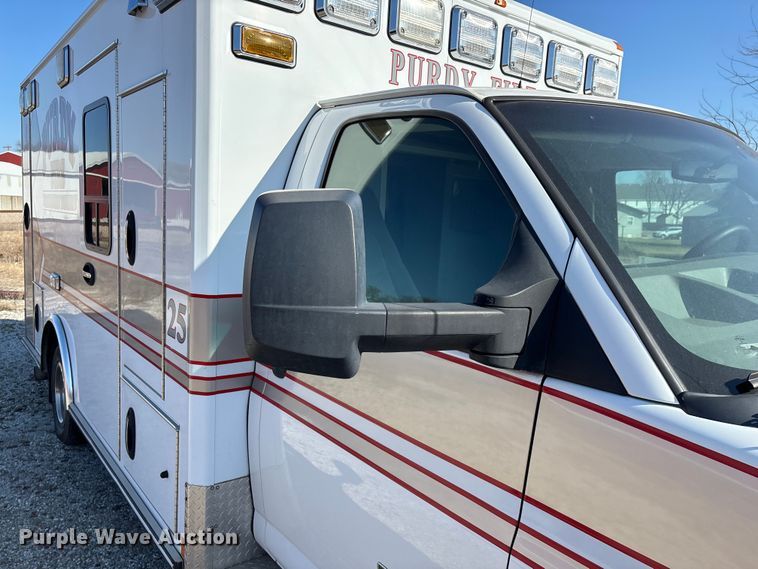image for item FG0110 2011 Chevrolet Express 4500 ambulance