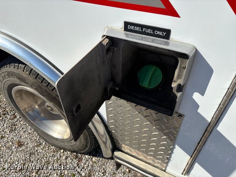 image for item FG0110 2011 Chevrolet Express 4500 ambulance