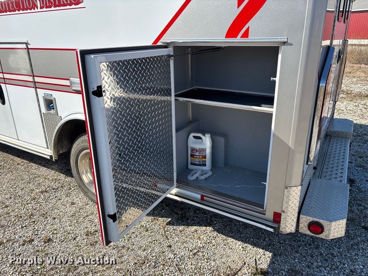 image for item FG0110 2011 Chevrolet Express 4500 ambulance