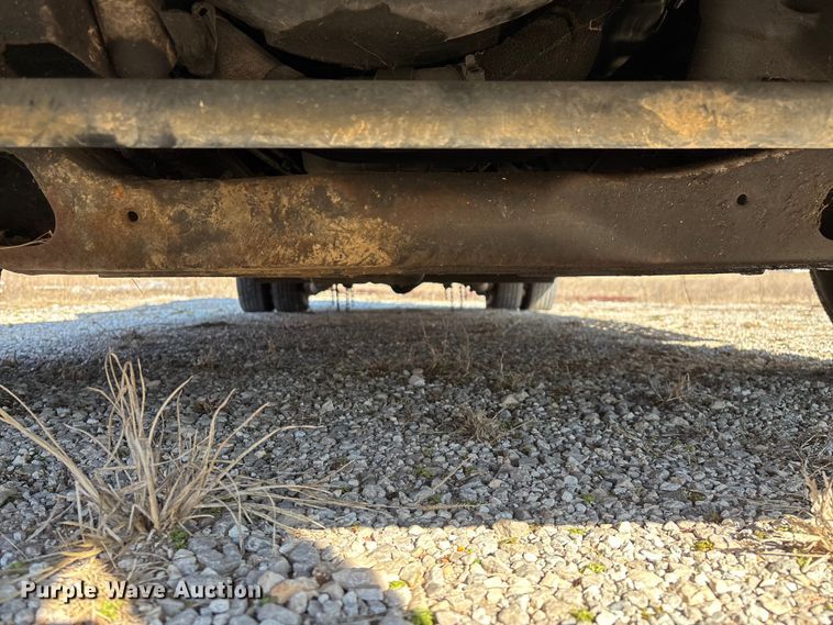 image for item FG0110 2011 Chevrolet Express 4500 ambulance