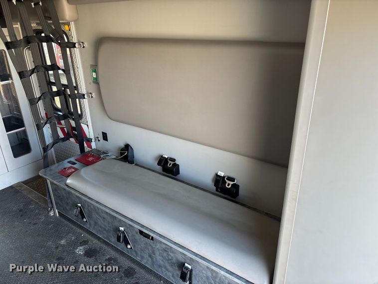 image for item FG0110 2011 Chevrolet Express 4500 ambulance