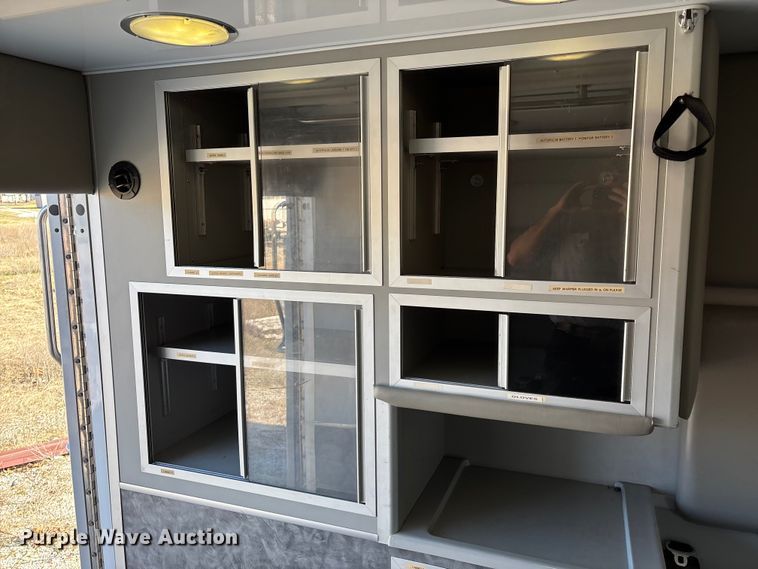 image for item FG0110 2011 Chevrolet Express 4500 ambulance