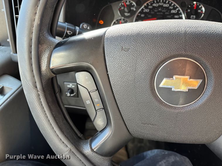 image for item FG0110 2011 Chevrolet Express 4500 ambulance