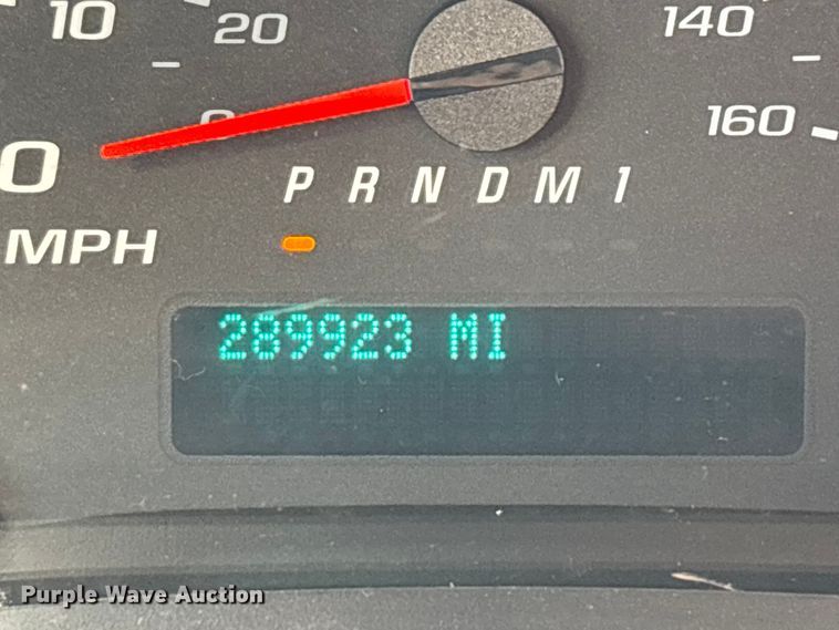 image for item FG0110 2011 Chevrolet Express 4500 ambulance