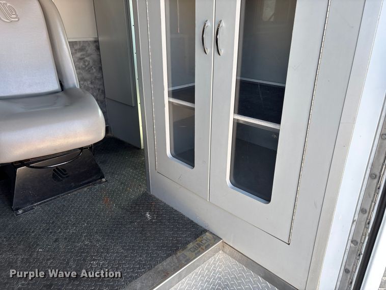 image for item FG0110 2011 Chevrolet Express 4500 ambulance