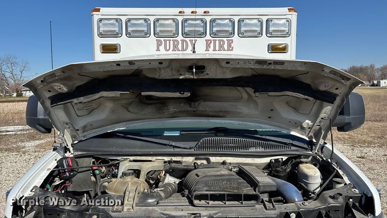 image for item FG0110 2011 Chevrolet Express 4500 ambulance