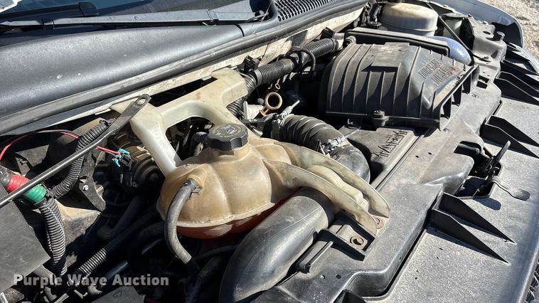 image for item FG0110 2011 Chevrolet Express 4500 ambulance