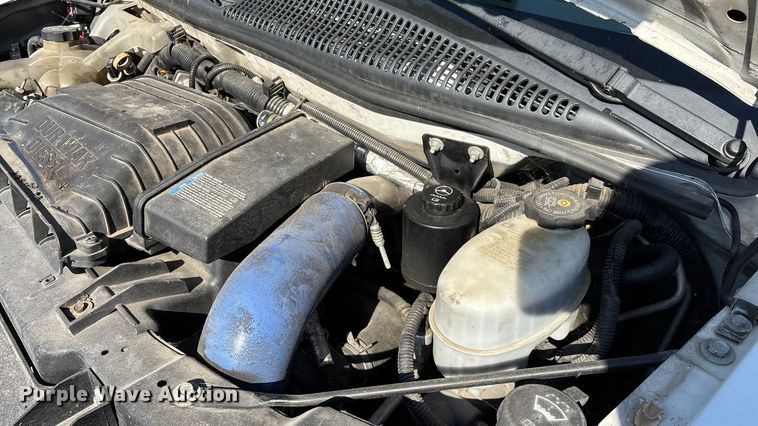 image for item FG0110 2011 Chevrolet Express 4500 ambulance