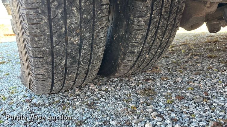 image for item FG0110 2011 Chevrolet Express 4500 ambulance