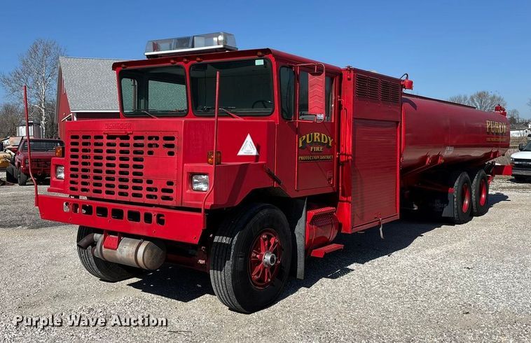 image for item FG0111 1990 Oshkosh pumper fire truck