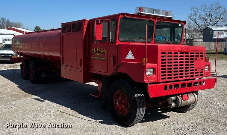 image for item FG0111 1990 Oshkosh pumper fire truck