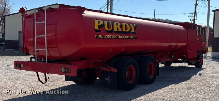 image for item FG0111 1990 Oshkosh pumper fire truck