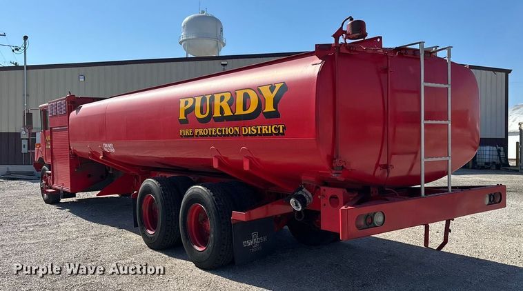 image for item FG0111 1990 Oshkosh pumper fire truck