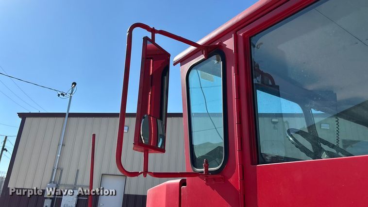 image for item FG0111 1990 Oshkosh pumper fire truck