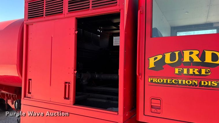 image for item FG0111 1990 Oshkosh pumper fire truck