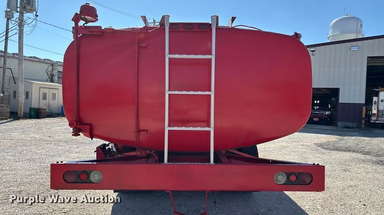 image for item FG0111 1990 Oshkosh pumper fire truck