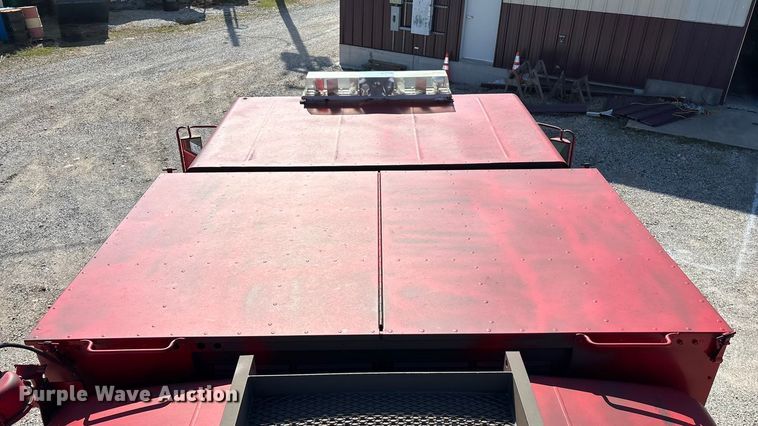 image for item FG0111 1990 Oshkosh pumper fire truck