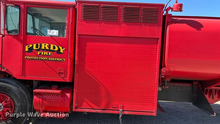 image for item FG0111 1990 Oshkosh pumper fire truck