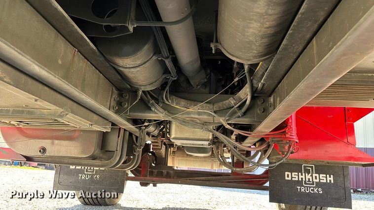 image for item FG0111 1990 Oshkosh pumper fire truck