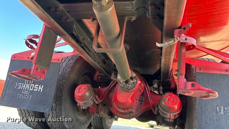 image for item FG0111 1990 Oshkosh pumper fire truck