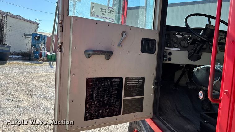 image for item FG0111 1990 Oshkosh pumper fire truck