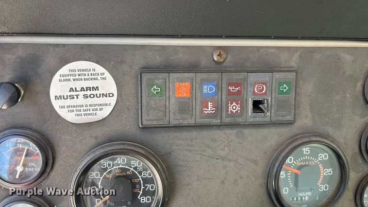 image for item FG0111 1990 Oshkosh pumper fire truck