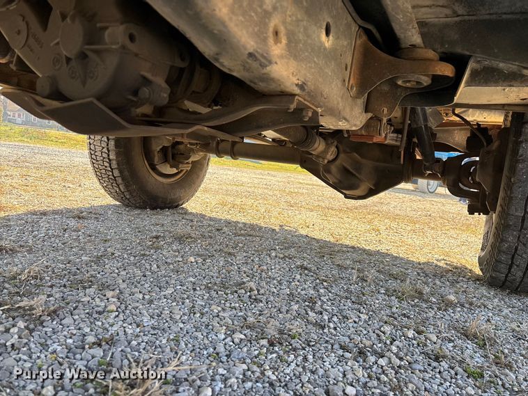 image for item FG0112 1985 Chevrolet CD-30903 flatbed pickup truck