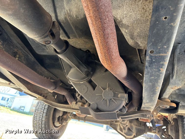 image for item FG0112 1985 Chevrolet CD-30903 flatbed pickup truck